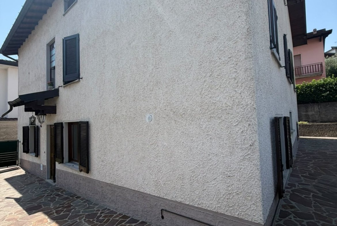 1170